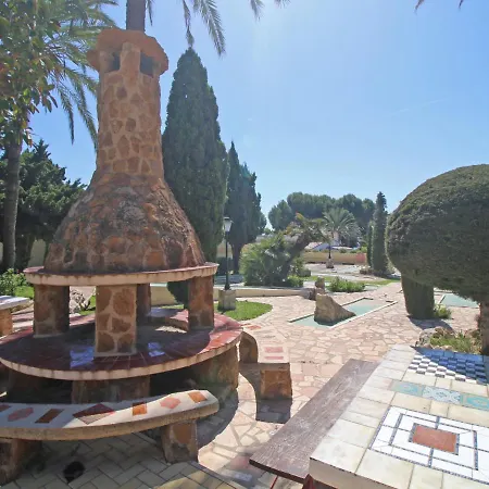 Сasa de vacaciones By Interhome